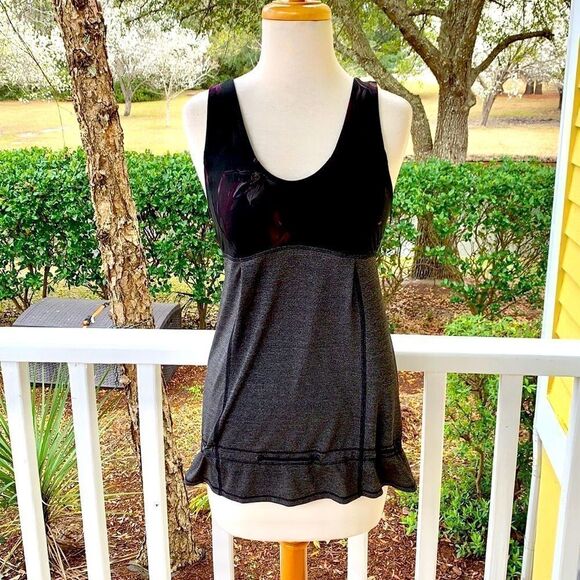 Lululemon Hustle & Bustle Tank - Picture 3 of 4